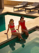 Dames <em><strong>Resort</strong></em>